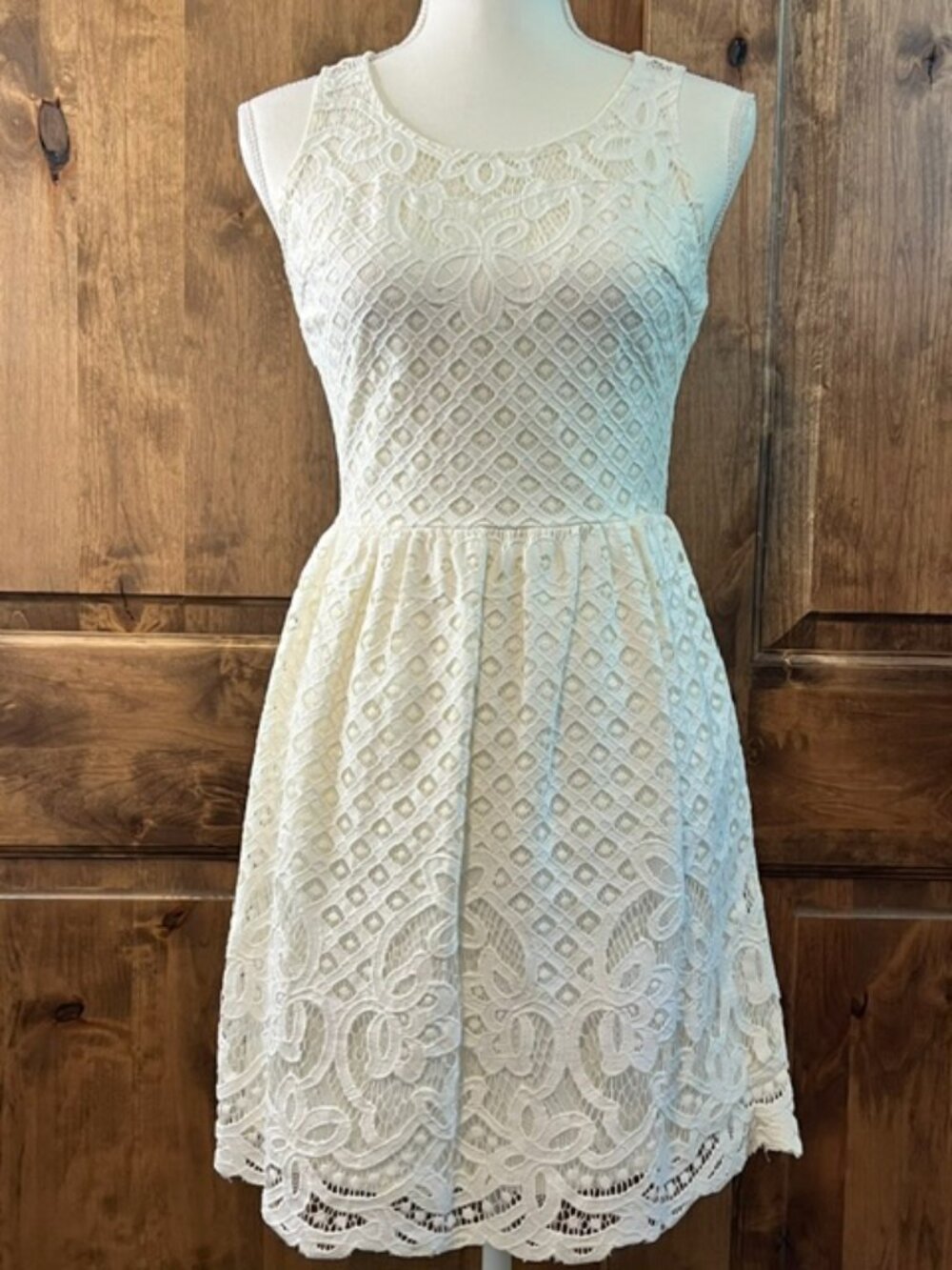 Sleeveless Ivory Crocheted Dress